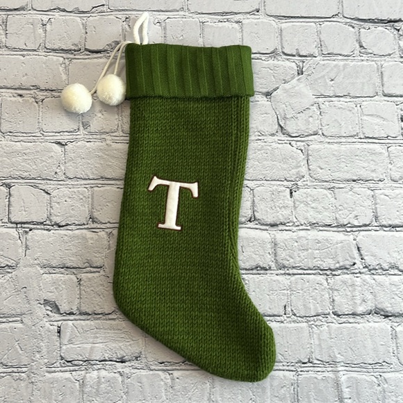 Green Christmas stocking, letter “T” - Picture 1 of 4